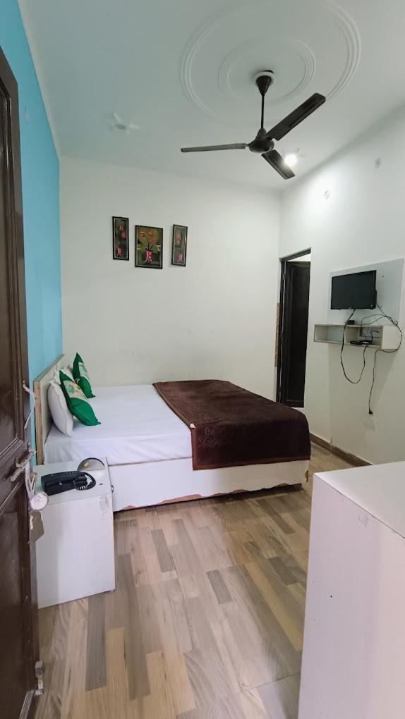 Olt Hostel Rishikesh Exterior photo
